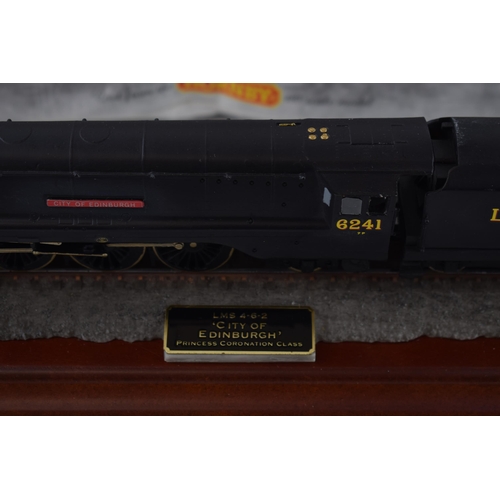 667 - Boxed Hornby Country Artists LMS 462 City of Edinburgh train, on wooden plinth, 38cm long.