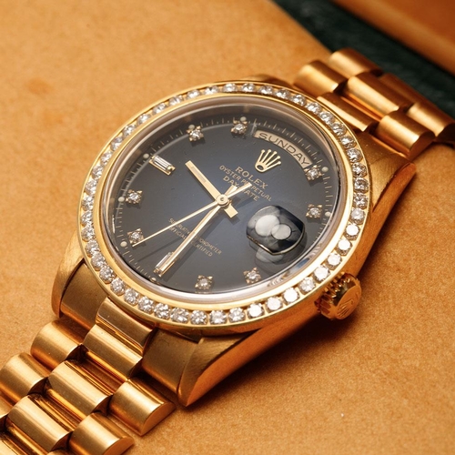 395 - 18ct yellow gold Rolex Oyster Perpetual Day-Date gentleman's wristwatch with blue dial, 18ct gold br...