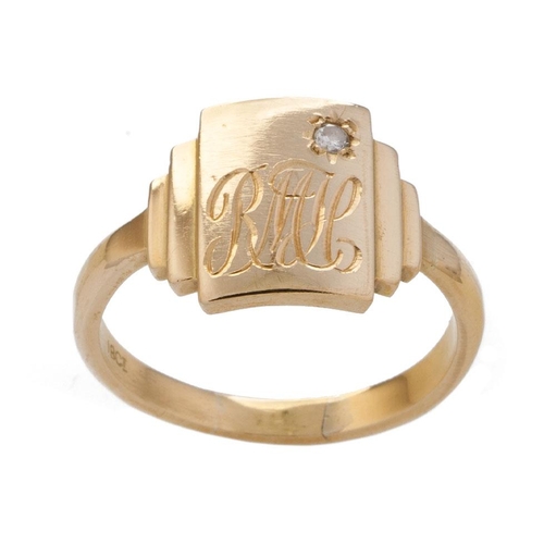 539 - 18ct gold ring set with diamond chip, engraved with initials, size X, 8.6 grams.