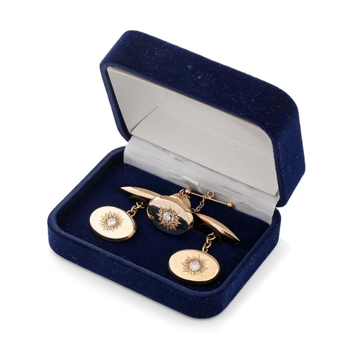 582 - Pair of diamond set cufflinks, together with diamond set tie pin.  Set with 3 diamonds, each of abou... 