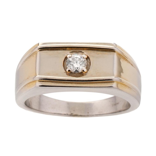 594 - 9ct white gold single stone set diamond ring, with yellow gold accenting.  Stone measures 20/ 25 poi... 