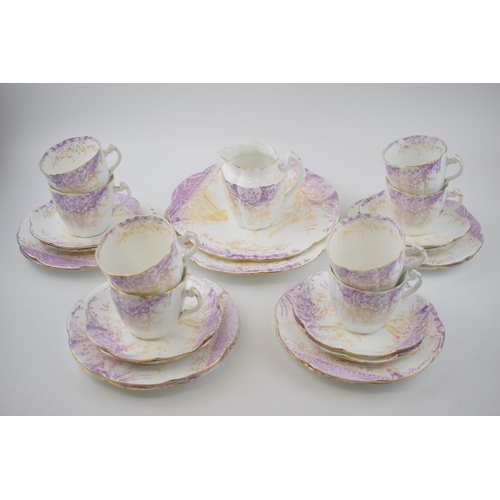 130 - Wileman & Co tea ware (pre-Shelley) to include 8 cups, 8 saucers, 8 side plates and 2 cake plates (Q... 