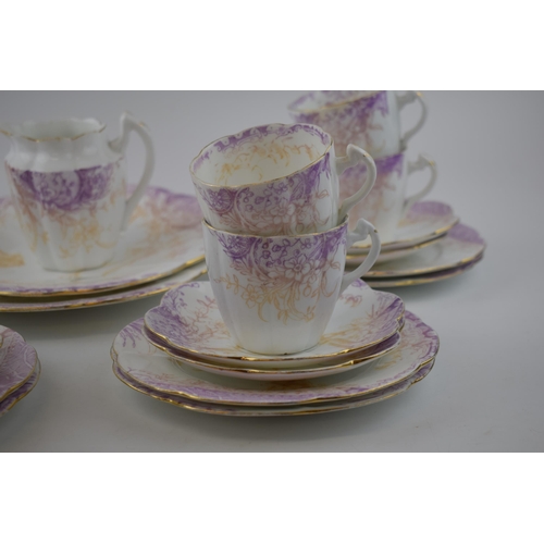 130 - Wileman & Co tea ware (pre-Shelley) to include 8 cups, 8 saucers, 8 side plates and 2 cake plates (Q... 