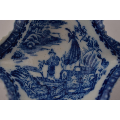 153 - A late 18th century blue and white transfer-printed porcelain Worcester Fisherman and Cormorant patt... 