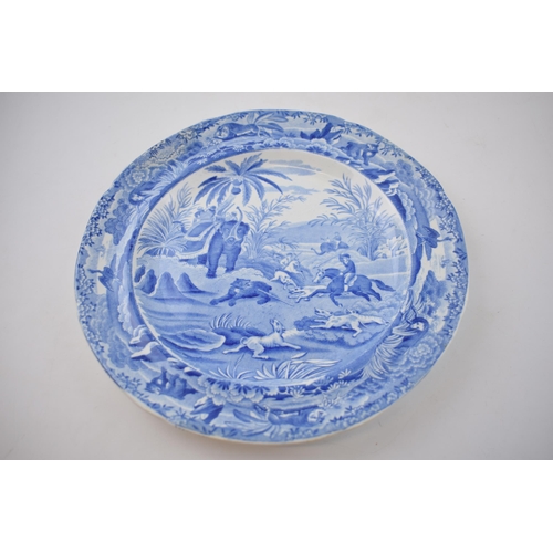 166 - An early 19th century blue and white transfer-printed Spode Indian Sporting series plate together wi... 