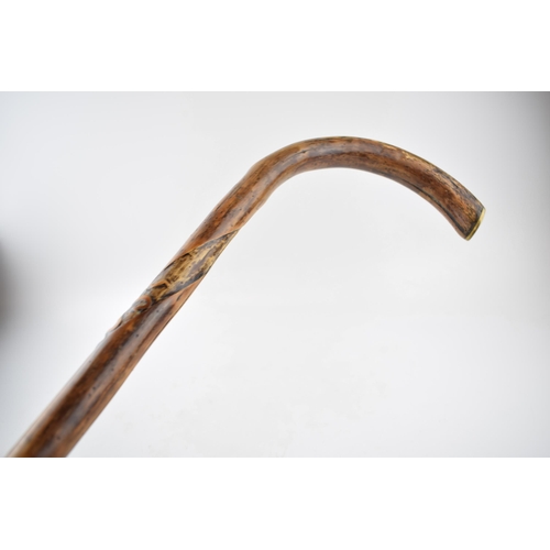 229 - Early 20th century walking stick 'Souvenir De La Guerre 1914 15 16 17 terminating with metal fixture... 