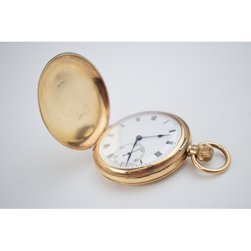 400 - 9ct gold full hunter pocket watch, top wind, roman numerals to white dial, winds, ticks, sets and ru... 