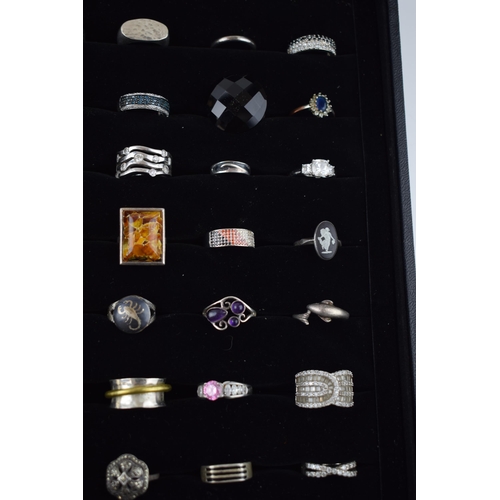 472 - A large collection of silver rings to include varying styles, sizes, gemstones and periods, (60 silv... 