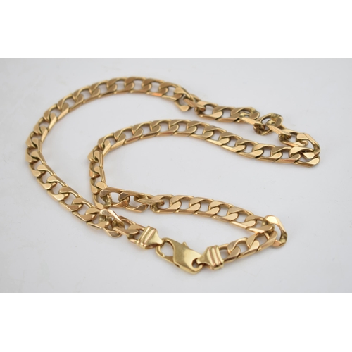 528 - 9ct gold curb link necklace / chain, 50.5cm long, 65.0 grams.