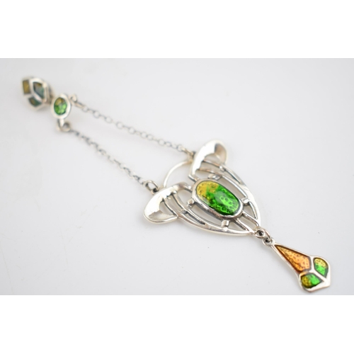 579 - Sterling silver lavalier pendant, Art Nouveau style, with enamelled decoration, modern, 9cm long.