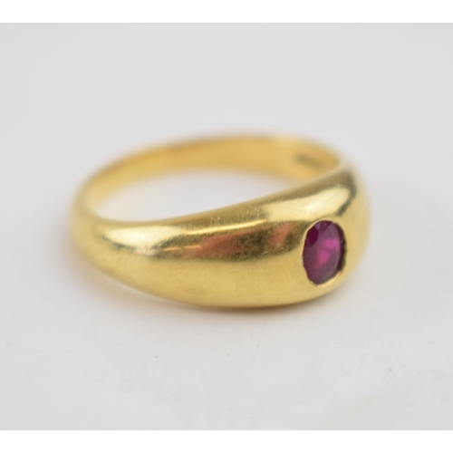 595 - 18ct gold hallmarked single ruby gypsy set ring, size S, weight 9.1g.