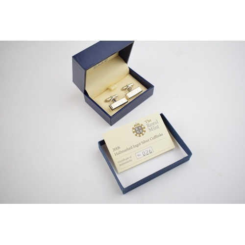 606 - The Royal Mint boxed hallmarked silver ingot cufflinks, 15g, limited edition of 250.