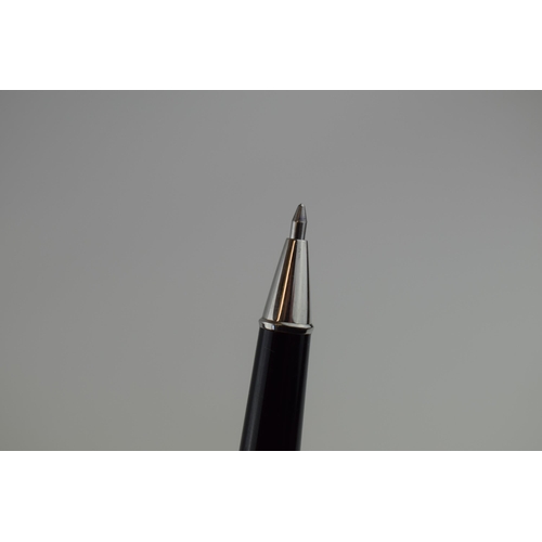 344 - Montblanc Starwalker Black Rollerball Pen, s/n XD1856086.