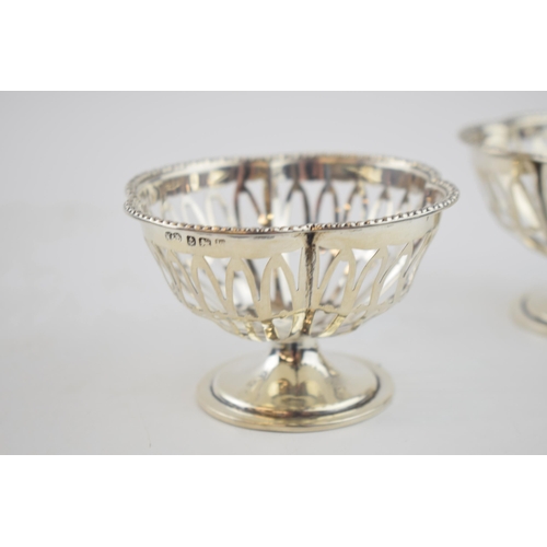 556 - A pair of silver bon bon dishes, Birmingham 1921, 88.5 grams (2), 9cm diameter.