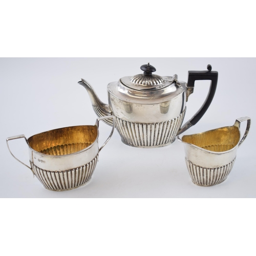 558 - Victorian silver 3 piece bachelor tea set with ebonised handle, London 1892 (3), total weight 575.8 ... 