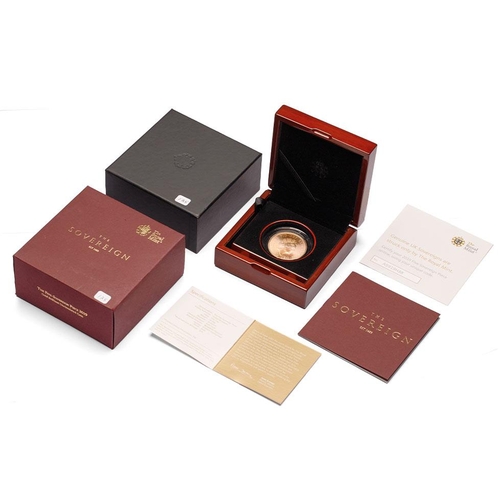 124 - Five sovereign / £5 22ct gold coin 2019, weight 40g.  With polished wooden presentation box, certifi... 