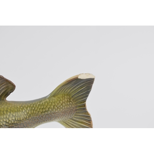 115 - Beswick large mouthed Black Bass 1266 (tail fin damaged).