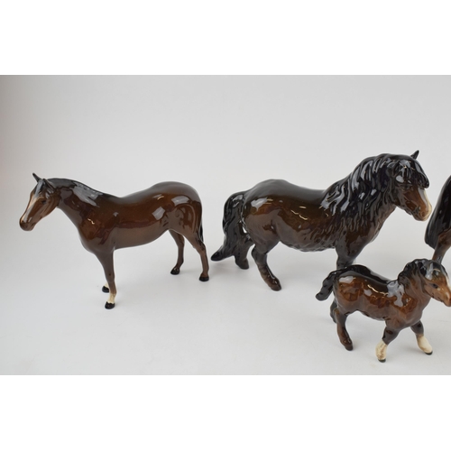 169 - Beswick brown horses to include a Shetland, a Shetland foal, a thoroughbred and 1 other (4).