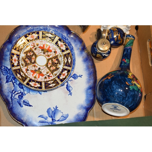 71 - A collection of ceramics to include 19th century blue and white porcelain items, Royal Crown Derby a... 