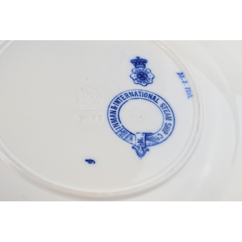 94 - A late 19th century blue and white transfer-printed aesthetic period Doulton Willow pattern plate fo... 