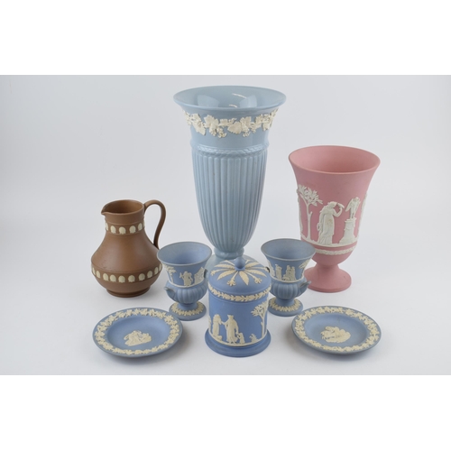 262 - A collection of Wedgwood Jasperware and Queensware items to include a Queensware vase height 27cm. A... 