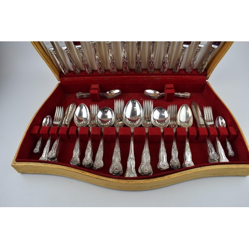 278 - A wooden cased Flexeit stainless steel cutlery canteen, circa 62 pieces, to include serving spoons, ... 