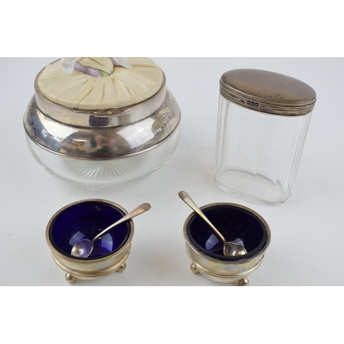 279 - A pair of silver salts, hallmarked Birmingham 1907 / 1908  with matched spoons and Bristol blue glas... 