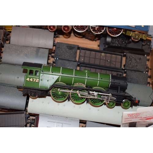 695 - A collection of Hornby and Bachmann railway locomotives, cariages and  wagons to include. Hornby Mal... 