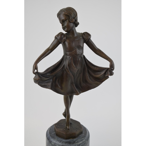 544 - A spelter figure mounted onto a marble base in the form of a girl holding her dress, 32cm tall, indi... 