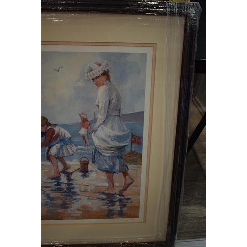 610 - Durkin, Tom. Beach scene with children. Signed print 25/500. 39cm x 49cm.