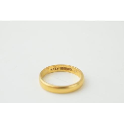 355 - 22ct gold hallmarked wedding ring, size R, 5.2g.