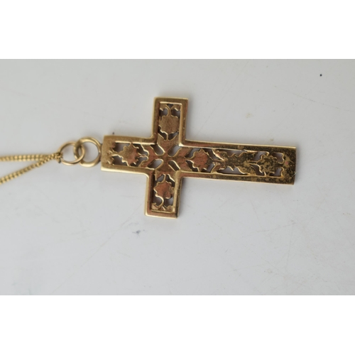 357 - 9ct gold hallmarked chain & 9ct cross, 49cm, 4.3g.