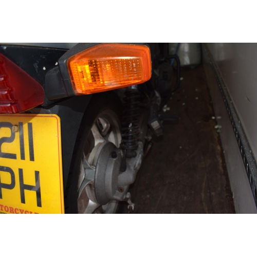 419 - BMW K75 Motorcycle. 750cc. 1993. Current V5C. Silver. Recorded milage 67,000. Last MOT 01.04.22. Pas... 