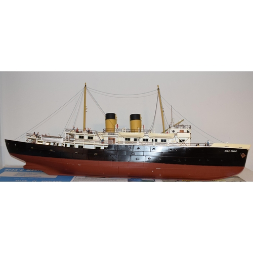 679 - Model Boat, Kit built model of the 'Glen Sanno', dual funnel passenger ferry. Detailed rigging and p... 