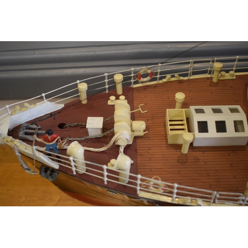 684 - PILOTS PATHFINDER No 14 Radio Controlled Boat. Good model of the Trinity House Ship. Length 110cm, H... 