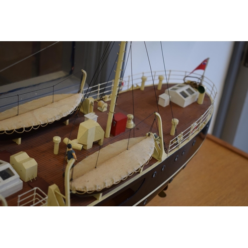 684 - PILOTS PATHFINDER No 14 Radio Controlled Boat. Good model of the Trinity House Ship. Length 110cm, H... 