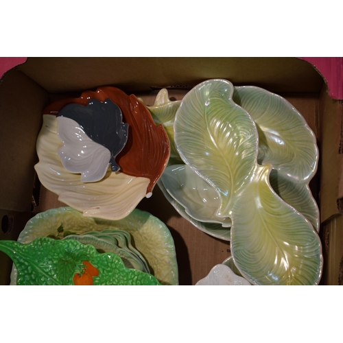 75A - A tray of mixed ceramics to include cabbage ware by manufacturers Crown Devon and Carlton Ware and S... 