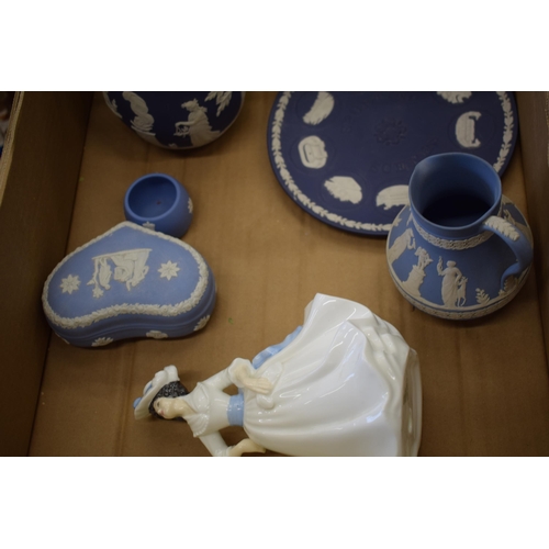 264 - A collection of Wedgwood Jasperware and Queensware items to include jugs lidded pots, trinket trays ... 