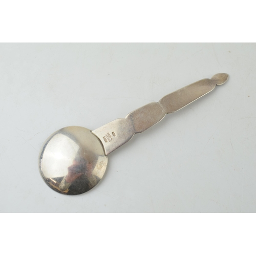 309 - A silver spoon made in Iceland with Scandanvian design to handle. Marked 925 'Made in Iceland'. Weig... 