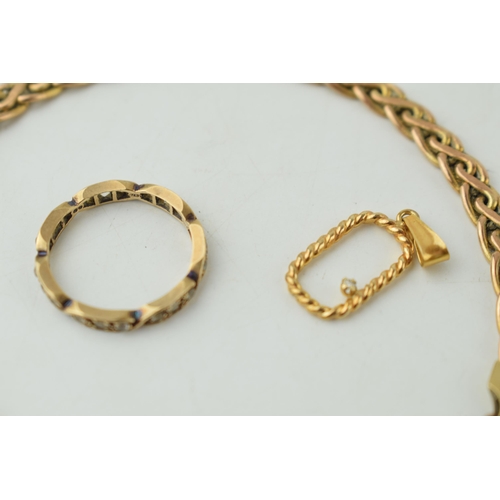 358 - A collection of 9ct gold items to include a bracelet (length 18.5cm) a rings and a pendant. Weight 7... 