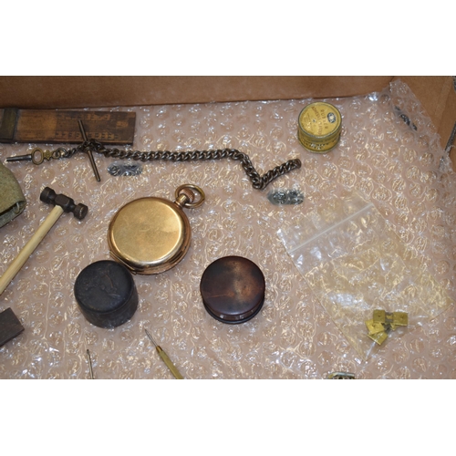 419 - A collection of items relating to watch spares and repairs to include cases, (One silver example 59.... 