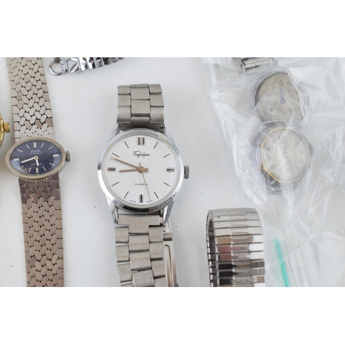 437 - A large collection of vintage ladies and gentlemen's mechanical and quartz wristwatches, pocket watc... 