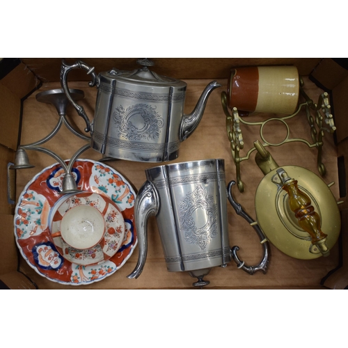 617 - A collection of items to include pewter tea and coffee pots, brass kettle on stand, oriental ceramic... 