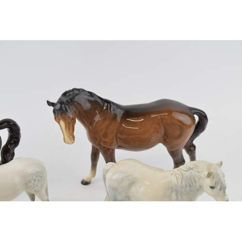 195 - Beswick to include a grey Shetland horse, a grey thoroughbred and 2 other brown horses (4).