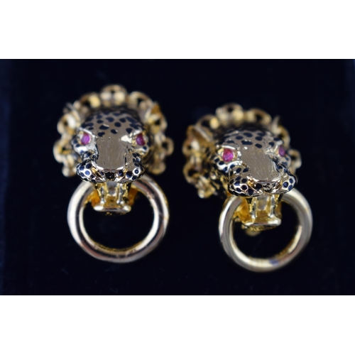 508 - The Duchess of Windsor Panther Earrings 22ct gold plated copies (clip on) of these famous pieces of ... 