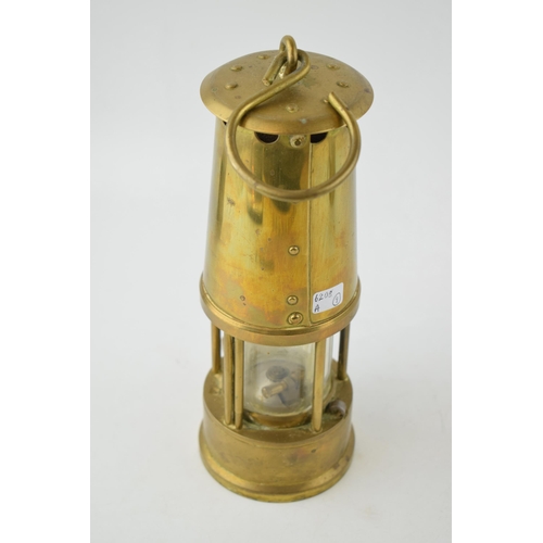 554 - Original vintage 'Eccles' Miners Protector Lamp & Lighting Co. Ltd. Type 6. Approval  No. B/28 Heigh... 