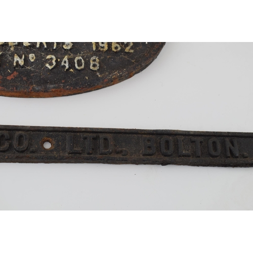 569 - Railway Wagon Works cast iron railway plate 'B928164 42T Chas Roberts 1962' together with another or... 