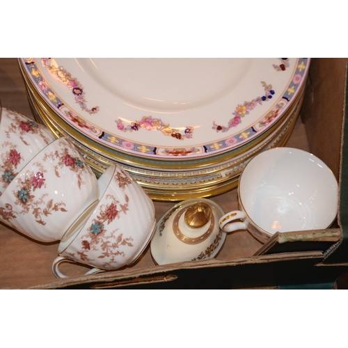 238 - A collection of assorted Minton and Royal Doulton to include dinner plates in patterns of Cascade, C... 