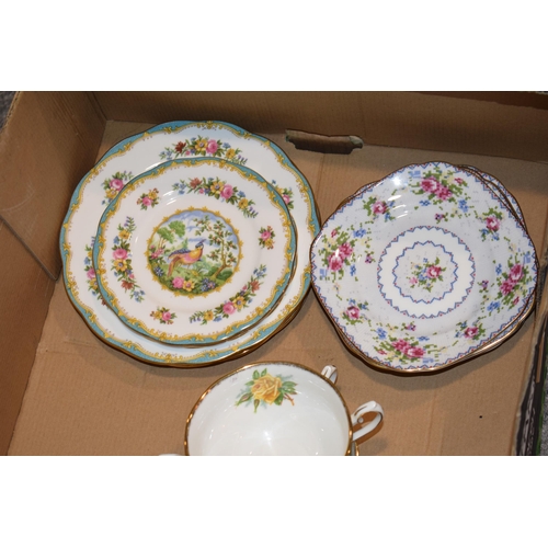 243 - Royal Albert pottery to include Chelsea Bird side plates (2 sizes), Tea Rose to include 6 soup bowls... 