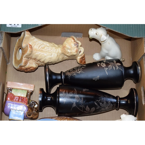 641 - A mixed collection of ceramic items to include Wedgwood Jasperware items, Sylvac dog, Bossons wall p... 